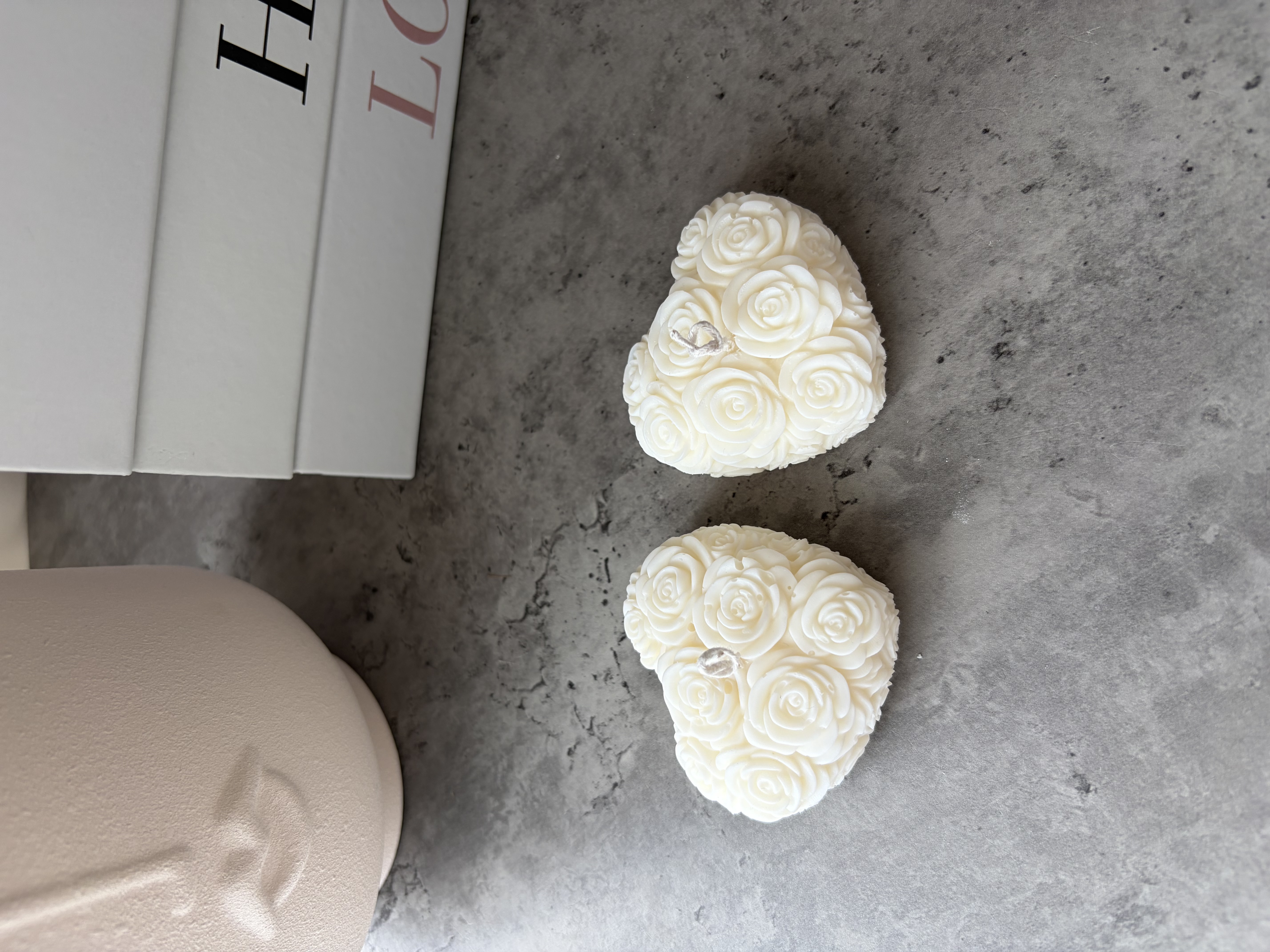 kvietkovane-srdce-luxury-candles