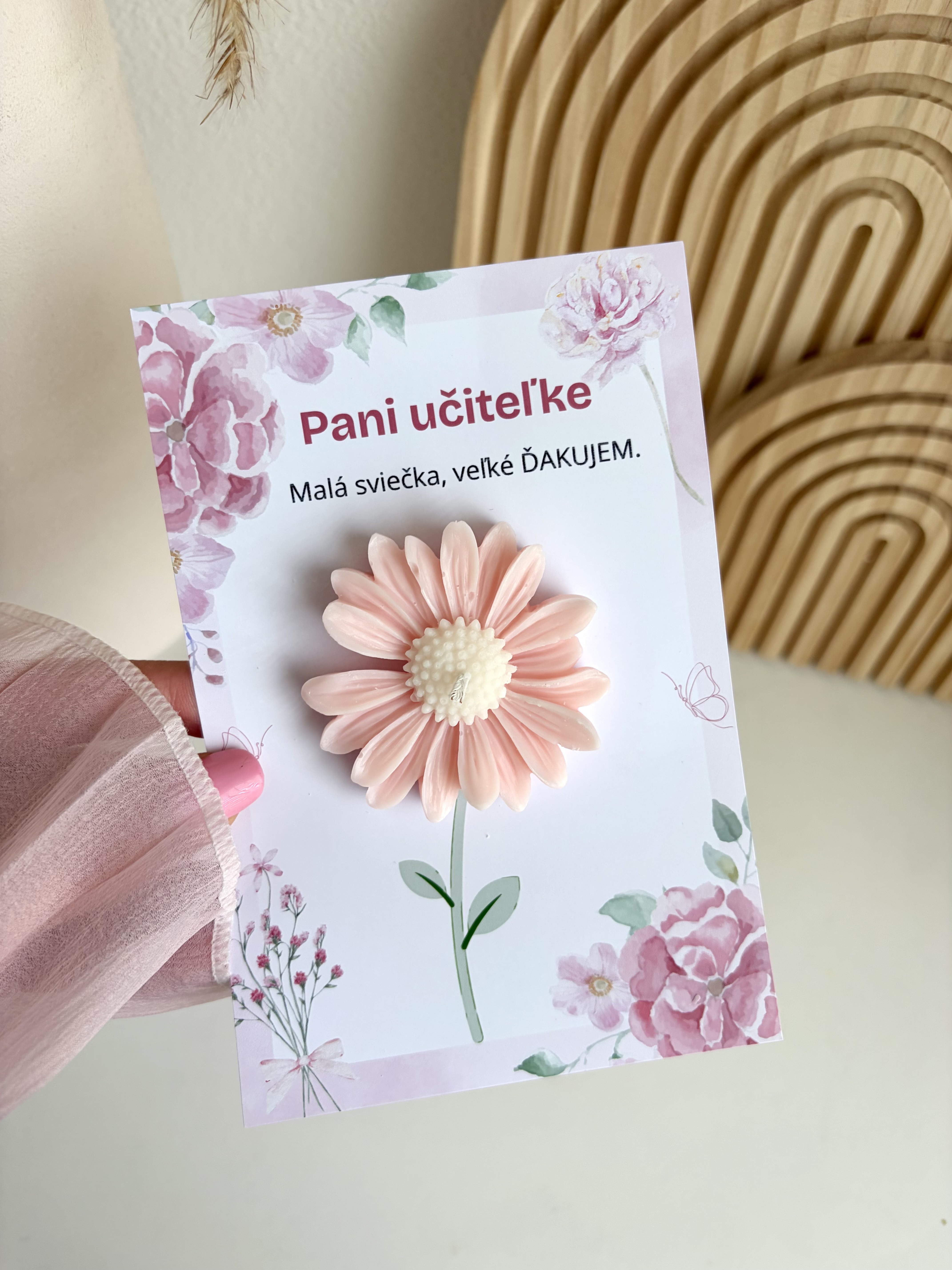 daisy-pre-pani-ucitelku-ruzova