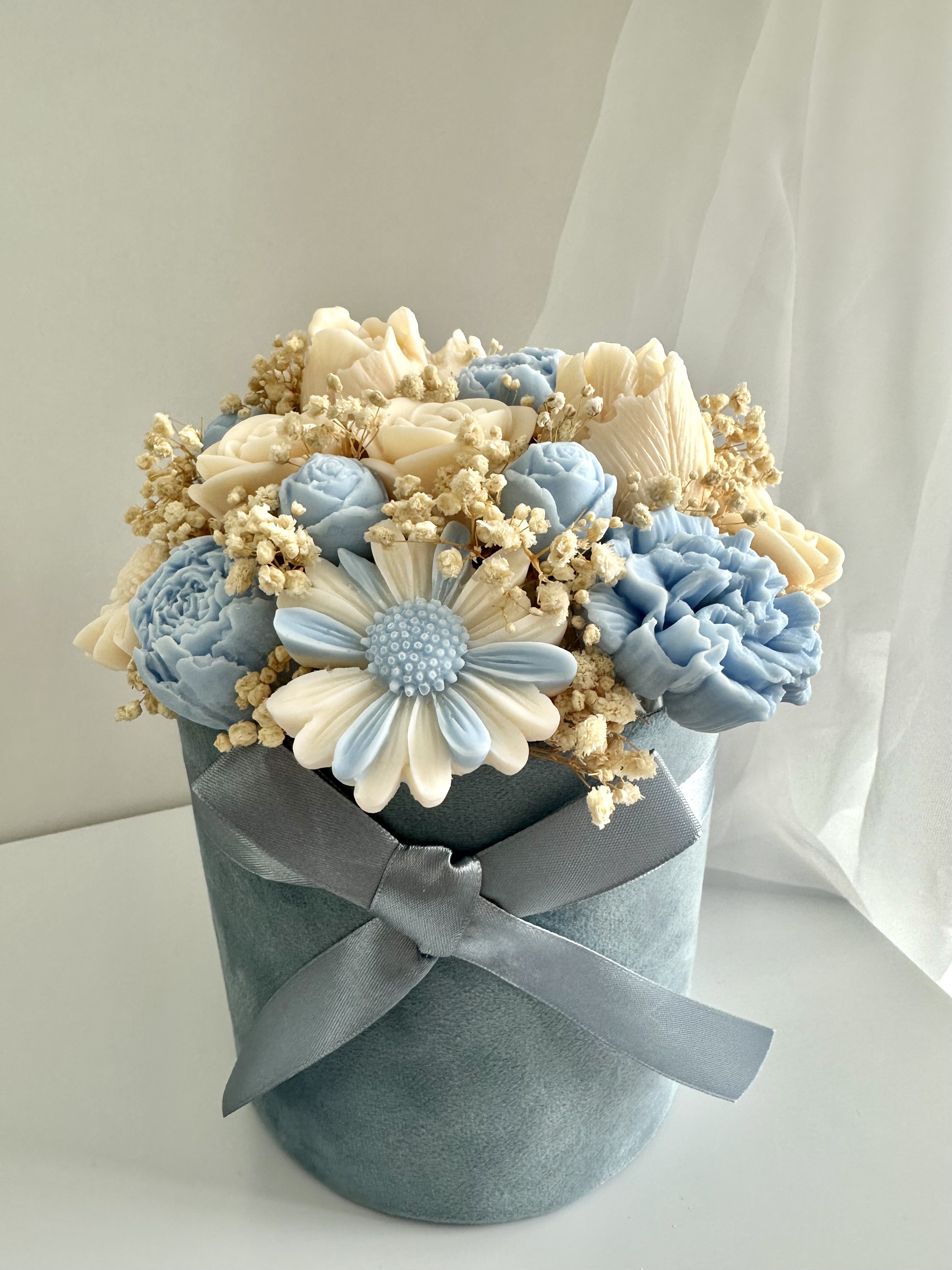 kytica-v-boxe-luxury-candles-baby-blue