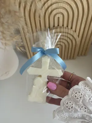 Kříž v celofánu - Image 4