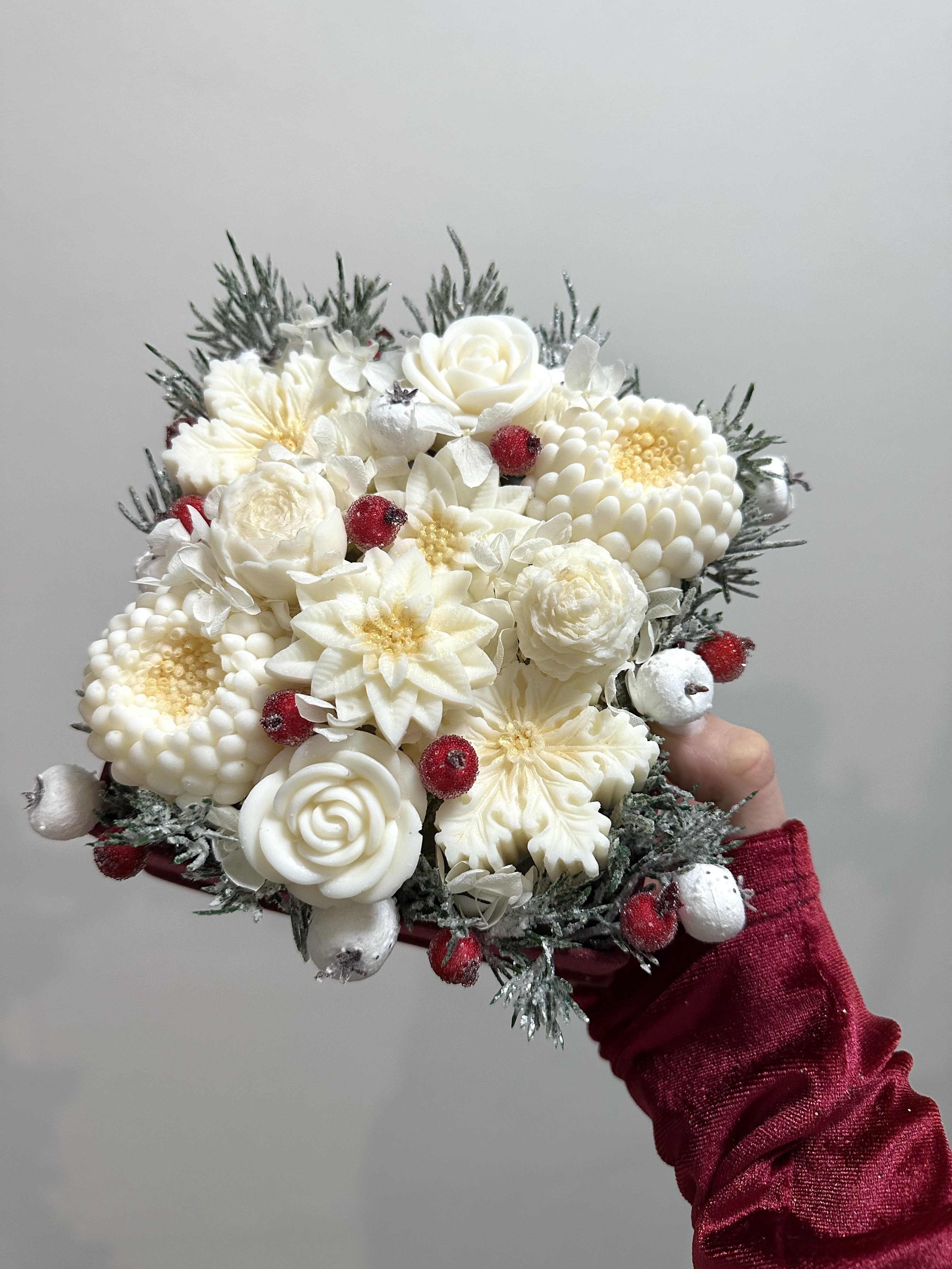vianocny-flowerbox-luxury-candles